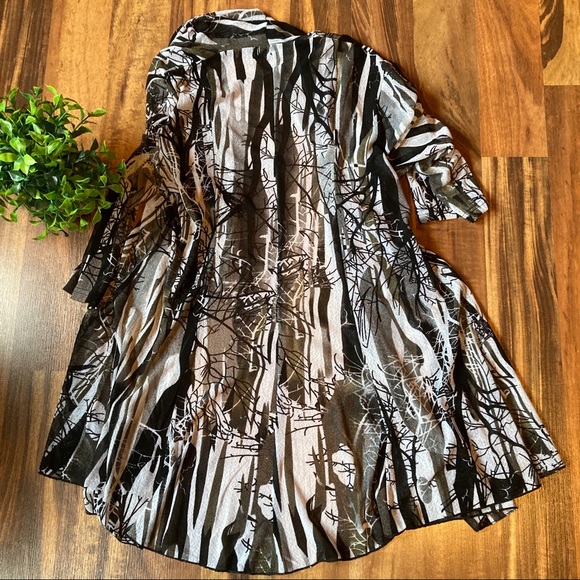 Creation lightweight print long cover up size Large - Picture 5 of 7